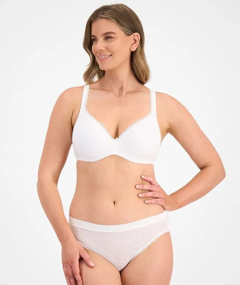 Berlei Barely There Lace Bra - White