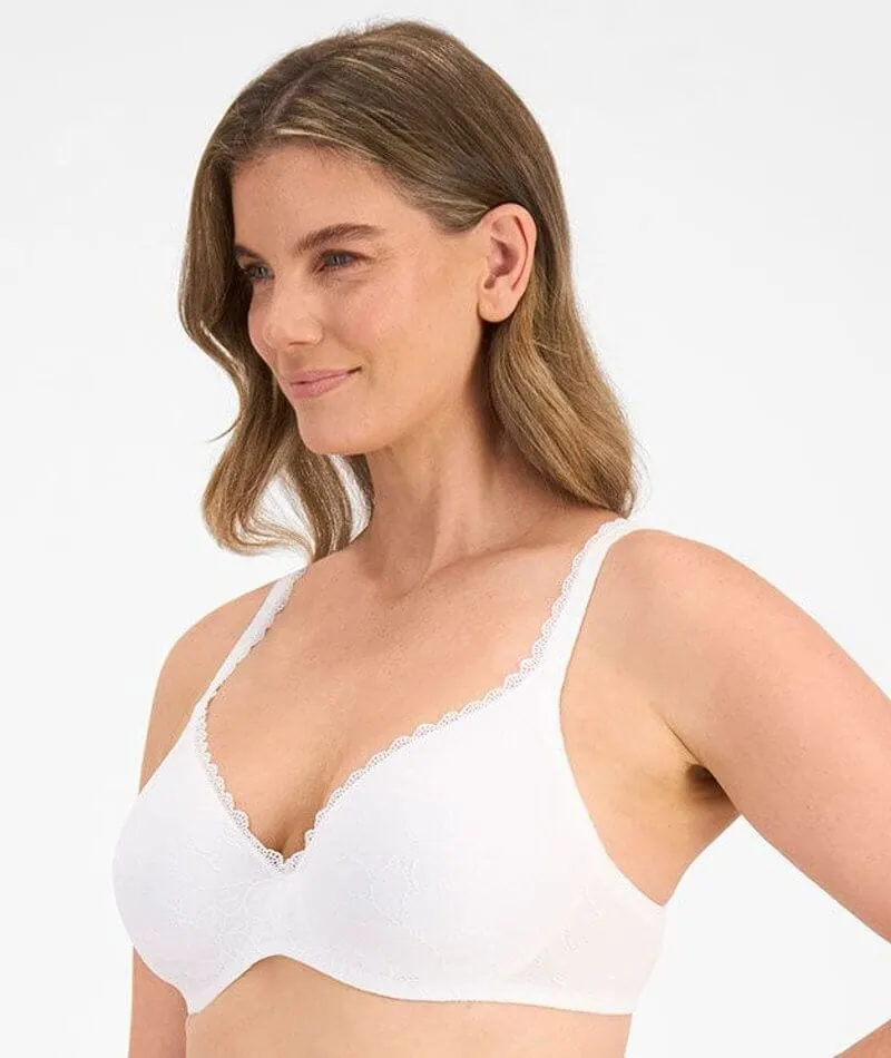 Berlei Barely There Lace Bra - White