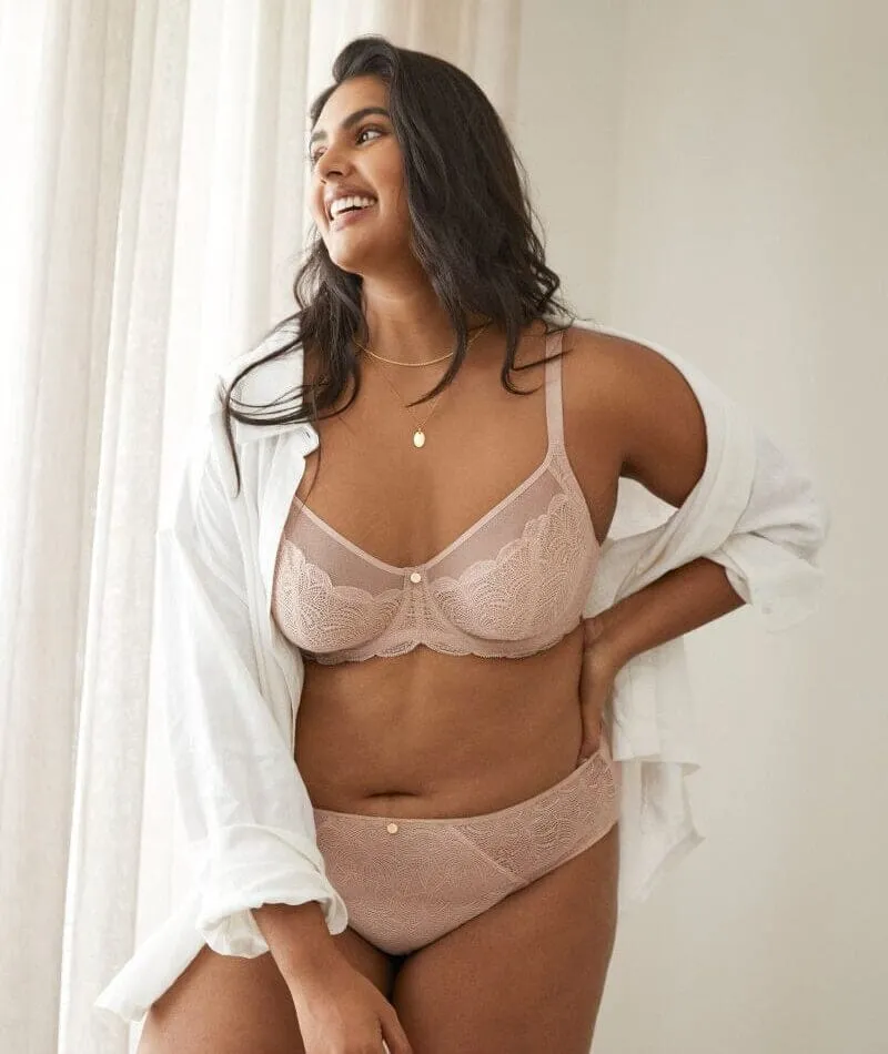 Berlei Lift & Shape Minimiser Bra - Nude Lace