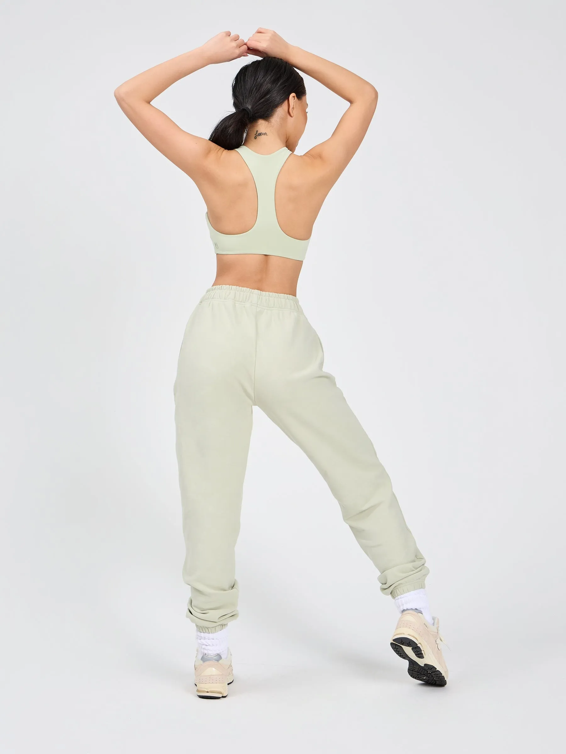 Curve Sports Bra - Pistachio