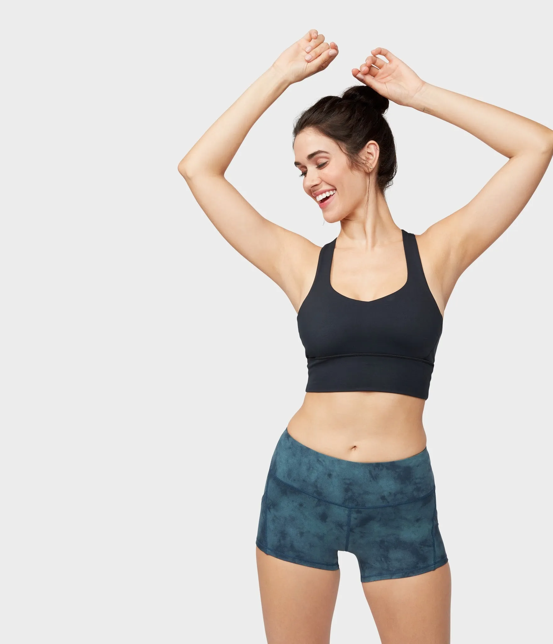Manduka Apparel - Women's Solite Energy Bralette - Black-2