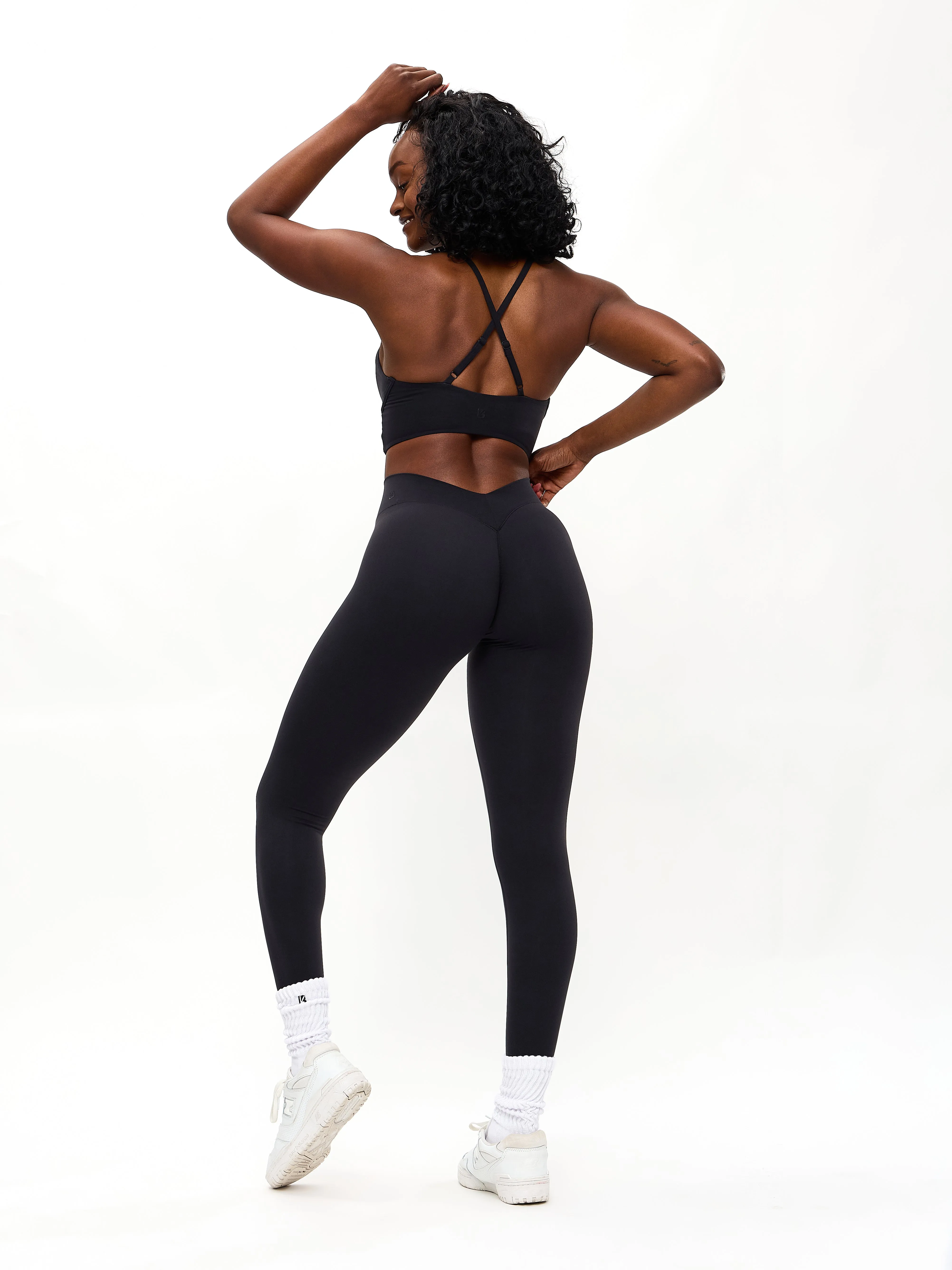 Poshknit V Scrunch Legging - Onyx Black