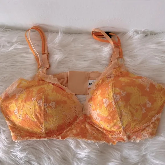 Set of 2 Aerie Real Power Wireless Push Up Sunkissed Lace Bras