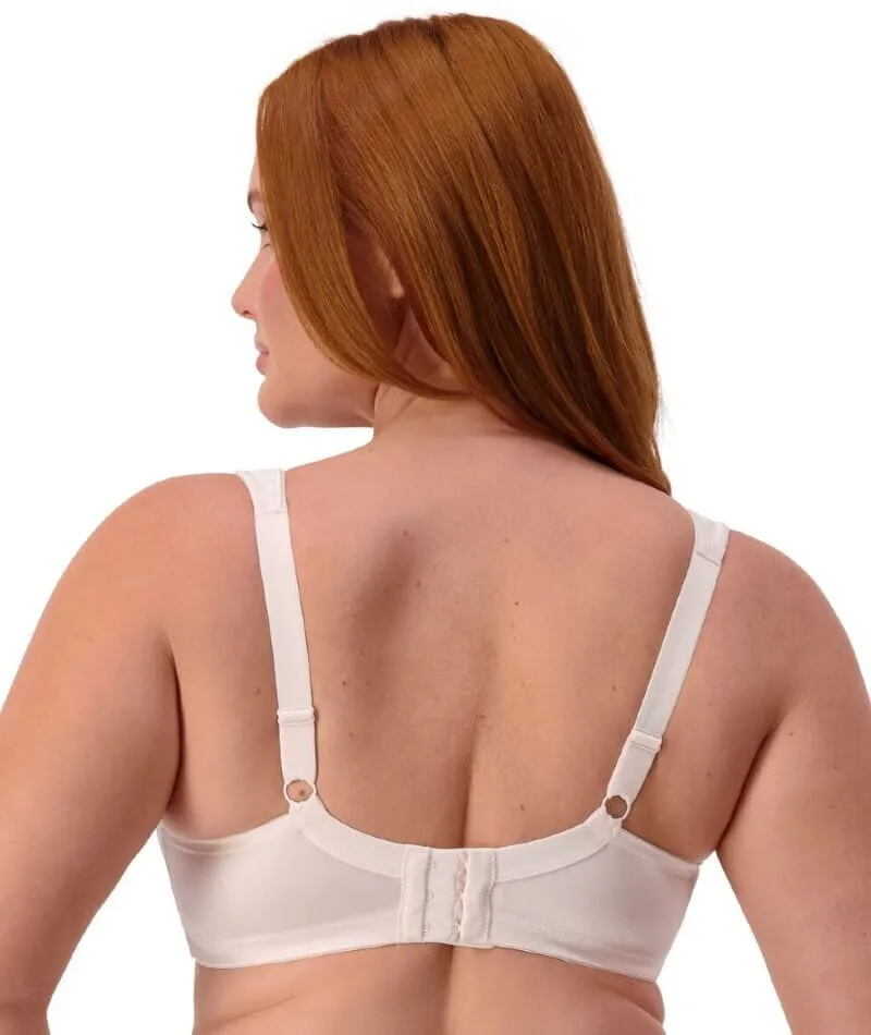 Triumph Endless Comfort Soft Cup Wire-Free Bra - Fresh Powder