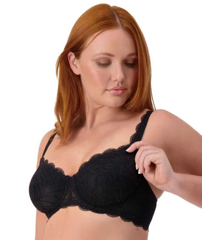 Triumph Essential Lace Balconette Bra - Black